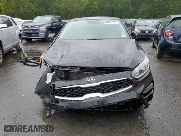 ✅ 2020 Kia Forte FE • VIN: 3KPF24AD5LE226446 • Lot: 81016745. Wystawiony na Copart z przebiegiem 60 679 mil. Bezpłatny archiwum sprzedaży aukcyjnych z USA i szczegółowy raport historii pojazdu na DreamBid. Zdjęcie 5.