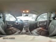 ✅ 2015 Chevrolet Traverse LTZ • VIN: 1GNKVJKD8FJ225261 • Lot: 62008235. Wystawiony na Copart z przebiegiem 199 244 mil. Bezpłatny archiwum sprzedaży aukcyjnych z USA i szczegółowy raport historii pojazdu na DreamBid. Zdjęcie 15.