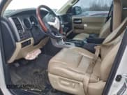 ✅ 2012 Toyota Sequoia Platinum • VIN: 5TDDW5G11CS062956 • Лот: 95505485. Опубликован ранее на Copart с пробегом 173 141 миль. Бесплатный доступ к архиву аукционных продаж из США и подробный отчёт об истории автомобиля на DreamBid. Изображение 7.