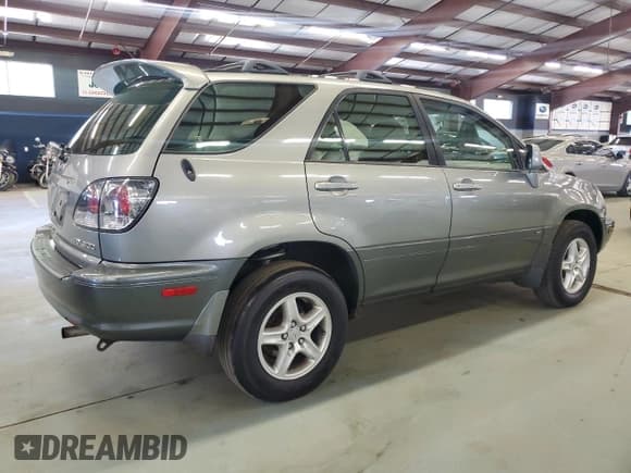 ✅ 2002 Lexus RX 300 • VIN: JTJHF10U020271053 • Лот: 70880005. Опубликован ранее на Copart с пробегом 196 900 миль. Бесплатный доступ к архиву аукционных продаж из США и подробный отчёт об истории автомобиля на DreamBid. Изображение 3.