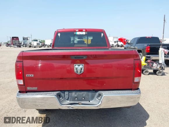 ✅ 2013 Ram 1500 SLT • VIN: 1C6RR6GG2DS561823 • Лот: 41958132. Опубликован ранее на IAAI с пробегом 138 109 миль. Бесплатный доступ к архиву аукционных продаж из США и подробный отчёт об истории автомобиля на DreamBid. Изображение 16.