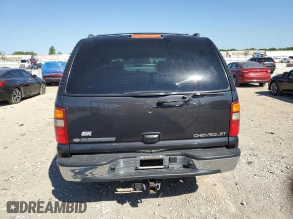 ✅ 2003 Chevrolet Suburban Z71 • VIN: 3GNFK16Z03G179485 • Lot: 70593555. Wystawiony na Copart z przebiegiem 203 634 mil. Bezpłatny archiwum sprzedaży aukcyjnych z USA i szczegółowy raport historii pojazdu na DreamBid. Zdjęcie 6.