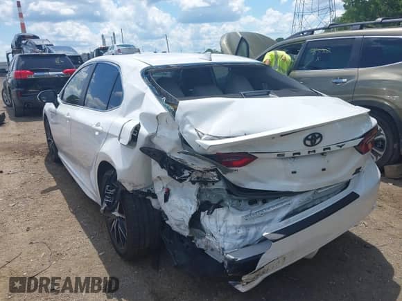 2022 Toyota Camry SE with VIN 4T1G11BKXNU067748, listed as a IAAI auction lot 42637849 with 73,909 mi miles and . Bid and sale history available at DreamBid. Image 3.