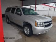 ✅ 2007 Chevrolet Suburban LT • VIN: 1GNFC16087J402939 • Lot: 42725660. Listed on IAAI with 193,325 mi. Free auction sales archive from the USA and detailed vehicle history report at DreamBid. Image 1.