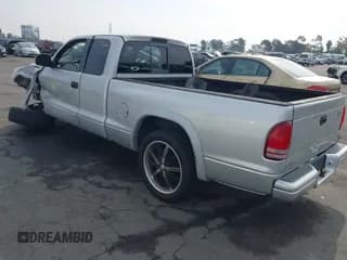 ✅ 2002 Dodge Dakota • VIN: 1B7GL32Z72S508184 • Lot: 41478558. Wystawiony na IAAI z przebiegiem 110 796 mil. Bezpłatny archiwum sprzedaży aukcyjnych z USA i szczegółowy raport historii pojazdu na DreamBid. Zdjęcie 3.