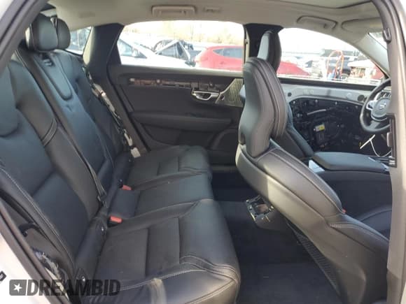 ✅ 2024 Volvo S90 Recharge Plug-In Hybrid Ultimate • VIN: LVYH60AF9RP401077 • Лот: 80315544. Опубликован ранее на Copart с пробегом 248 миль. Бесплатный доступ к архиву аукционных продаж из США и подробный отчёт об истории автомобиля на DreamBid. Изображение 10.