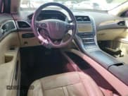 ✅ 2014 Lincoln MKZ • VIN: 3LN6L2GKXER805611 • Lot: 63281535. Wystawiony na Copart z przebiegiem 102 906 mil. Bezpłatny archiwum sprzedaży aukcyjnych z USA i szczegółowy raport historii pojazdu na DreamBid. Zdjęcie 8.