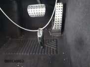 ✅ 2014 Mercedes-Benz C 250 Sport • VIN: WDDGF4HBXEA911681 • Lot: 41329512. Wystawiony na IAAI z przebiegiem 150 661 mil. Bezpłatny archiwum sprzedaży aukcyjnych z USA i szczegółowy raport historii pojazdu na DreamBid. Zdjęcie 11.