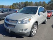 ✅ 2012 Chevrolet Traverse LTZ • VIN: 1GNKVLED1CJ194521 • Lot: 43727546. Wystawiony na IAAI z przebiegiem 162 298 mil. Bezpłatny archiwum sprzedaży aukcyjnych z USA i szczegółowy raport historii pojazdu na DreamBid. Zdjęcie 17.