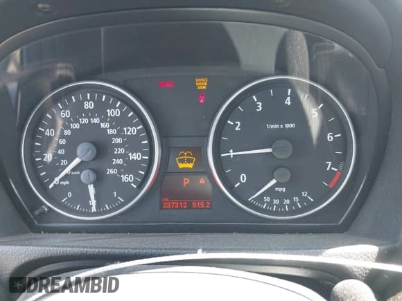 ✅ 2006 BMW 3 Series 330i • VIN: WBAVB33546PS18125 • Lot: 43156429. Listed on IAAI with 237,312 mi. Free auction sales archive from the USA and detailed vehicle history report at DreamBid. Image 7.