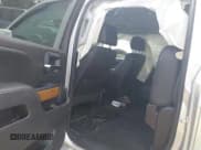 ✅ 2018 Chevrolet Silverado 1500 LTZ • VIN: 3GCUKSERXJG320289 • Lot: 42280081. Wystawiony na IAAI z przebiegiem 116 493 mil. Bezpłatny archiwum sprzedaży aukcyjnych z USA i szczegółowy raport historii pojazdu na DreamBid. Zdjęcie 8.