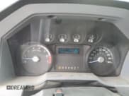 ✅ 2015 Ford F-350 • VIN: 1FDRF3H63FEA78294 • Lot: 61529785. Wystawiony na Copart z przebiegiem 128 453 mil. Bezpłatny archiwum sprzedaży aukcyjnych z USA i szczegółowy raport historii pojazdu na DreamBid. Zdjęcie 9.