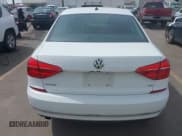 ✅ 2016 Volkswagen Passat S • VIN: 1VWAS7A36GC019397 • Лот: 41986217. Опубликован ранее на IAAI с пробегом 188 382 миль. Бесплатный доступ к архиву аукционных продаж из США и подробный отчёт об истории автомобиля на DreamBid. Изображение 16.