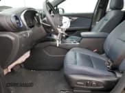 ✅ 2023 Chevrolet Blazer RS • VIN: 3GNKBKRS3PS209911 • Lot: 92086015. Wystawiony na Copart z przebiegiem 16 553 mil. Bezpłatny archiwum sprzedaży aukcyjnych z USA i szczegółowy raport historii pojazdu na DreamBid. Zdjęcie 7.