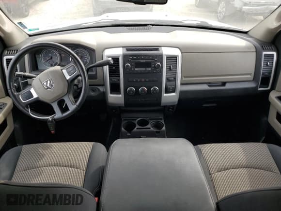 ✅ 2010 Dodge 1500 SLT • VIN: 1D7RB1GT6AS247249 • Lot: 52566815. Wystawiony na Copart z przebiegiem 136 066 mil. Bezpłatny archiwum sprzedaży aukcyjnych z USA i szczegółowy raport historii pojazdu na DreamBid. Zdjęcie 8.