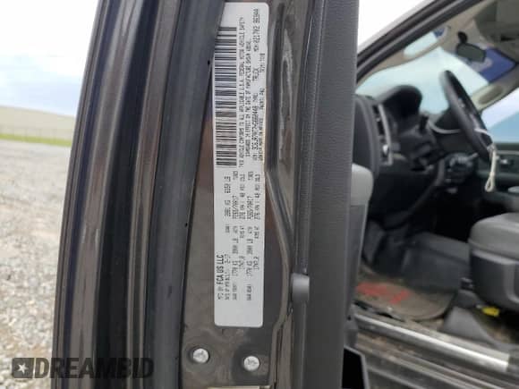 2017 Ram 1500 Express z VIN 3C6JR7AT7HG660448, wystawiony jako Copart lot #53451514 z przebiegiem 115 644 mil mil oraz Szkoda całkowita • Salvage title. Historia ofert i sprzedaży dostępna na DreamBid. Obrazek 13.