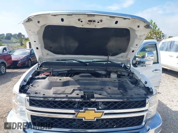 2013 Chevrolet Silverado 2500HD LTZ with VIN 1GC1KYCG7DF151006, listed as a IAAI auction lot 43263484 with 129,989 mi miles and . Bid and sale history available at DreamBid. Image 10.