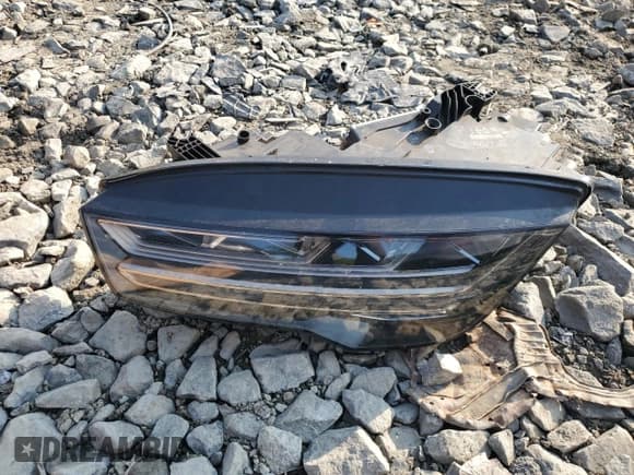 ✅ 2017 Audi S7 Prestige • VIN: WAU2FAFC8HN064734 • Lot: 68976884. Listed on Copart with 77,018 mi. Free auction sales archive from the USA and detailed vehicle history report at DreamBid. Image 12.