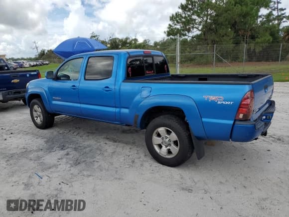 ✅ 2005 Toyota Tacoma PreRunner • VIN: 3TMKU72N75M003528 • Lot: 82122255. Wystawiony na Copart z przebiegiem 178 542 mil. Bezpłatny archiwum sprzedaży aukcyjnych z USA i szczegółowy raport historii pojazdu na DreamBid. Zdjęcie 2.