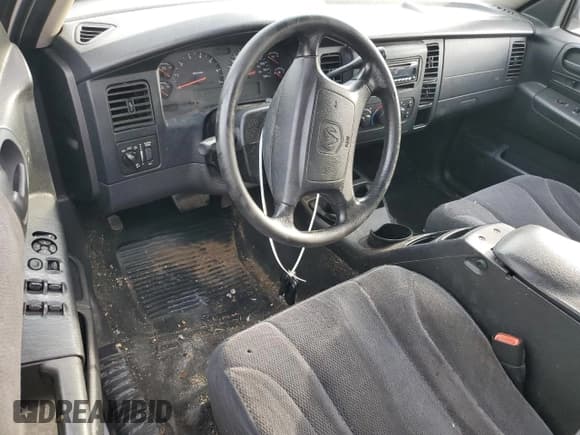 ✅ 2004 Dodge Dakota SLT • VIN: 1D7HG48N34S525558 • Lot: 77892794. Wystawiony na Copart z przebiegiem 206 341 mil. Bezpłatny archiwum sprzedaży aukcyjnych z USA i szczegółowy raport historii pojazdu na DreamBid. Zdjęcie 8.