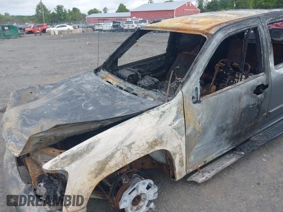 ✅ 2008 GMC Canyon SLE2 • VIN: 1GTDT43EX88208696 • Лот: 40045967. Опубликован ранее на IAAI с пробегом 112 084 миль. Бесплатный доступ к архиву аукционных продаж из США и подробный отчёт об истории автомобиля на DreamBid. Изображение 6.