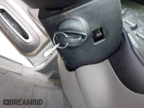 ✅ 2000 Ford Explorer XLS • VIN: 1FMZU72X4YZB73408 • Lot: 42688070. Wystawiony na IAAI z przebiegiem Nie podano. Bezpłatny archiwum sprzedaży aukcyjnych z USA i szczegółowy raport historii pojazdu na DreamBid. Zdjęcie 11.