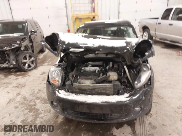 ✅ 2015 MINI Paceman • VIN: WMWSS1C57FWN94914 • Lot: 41553167. Wystawiony na IAAI z przebiegiem 70 134 mil. Bezpłatny archiwum sprzedaży aukcyjnych z USA i szczegółowy raport historii pojazdu na DreamBid. Zdjęcie 6.