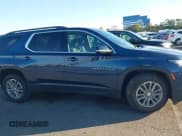 ✅ 2022 Chevrolet Traverse LT Cloth • VIN: 1GNERGKW4NJ176791 • Lot: 43476296. Wystawiony na IAAI z przebiegiem 110 620 mil. Bezpłatny archiwum sprzedaży aukcyjnych z USA i szczegółowy raport historii pojazdu na DreamBid. Zdjęcie 14.
