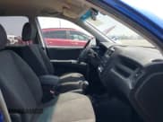 ✅ 2005 Kia Sportage LX • VIN: KNDJF723857135955 • Lot: 42742623. Listed on IAAI with 178,123 mi. Free auction sales archive from the USA and detailed vehicle history report at DreamBid. Image 5.