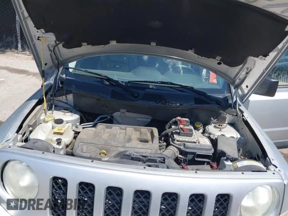 ✅ 2011 Jeep Patriot Latitude X • VIN: 1J4NF4GB3BD172354 • Lot: 42189978. Listed on IAAI with 147,266 mi. Free auction sales archive from the USA and detailed vehicle history report at DreamBid. Image 10.