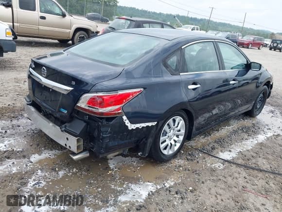 ✅ 2014 Nissan Altima SV • VIN: 1N4AL3AP5EN222610 • Lot: 42409604. Wystawiony na IAAI z przebiegiem 135 192 mil. Bezpłatny archiwum sprzedaży aukcyjnych z USA i szczegółowy raport historii pojazdu na DreamBid. Zdjęcie 4.