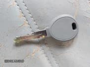 ✅ 2006 Chrysler 300 C • VIN: 2C3KA63HX6H396635 • Лот: 43472271. Опубликован ранее на IAAI с пробегом 169 581 миль. Бесплатный доступ к архиву аукционных продаж из США и подробный отчёт об истории автомобиля на DreamBid. Изображение 11.