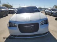 ✅ 2016 Chrysler 300 S • VIN: 2C3CCABTXGH212691 • Lot: 81667004. Listed on Copart with 98,076 mi. Free auction sales archive from the USA and detailed vehicle history report at DreamBid. Image 5.