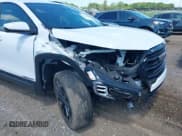 ✅ 2022 GMC Terrain SLE • VIN: 3GKALMEV2NL179132 • Lot: 42638190. Listed on IAAI with 39,633 mi. Free auction sales archive from the USA and detailed vehicle history report at DreamBid. Image 6.