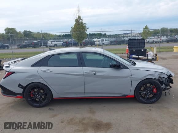 ✅ 2024 Hyundai Elantra • VIN: KMHLW4DKXRU021230 • Lot: 43287313. Listed on IAAI with 29,432 mi. Free auction sales archive from the USA and detailed vehicle history report at DreamBid. Image 13.