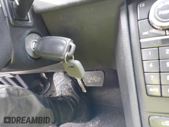 ✅ 2008 Volvo XC90 I6 • VIN: YV4CN982981419458 • Лот: 41918800. Опубликован ранее на IAAI с пробегом 134 652 миль. Бесплатный доступ к архиву аукционных продаж из США и подробный отчёт об истории автомобиля на DreamBid. Изображение 11.