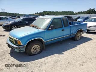 ✅ 1994 Chevrolet S-10 LS • VIN: 1GCDT19W0R8147553 • Лот: 54068955. Опубликован ранее на Copart с пробегом 156 449 миль. Бесплатный доступ к архиву аукционных продаж из США и подробный отчёт об истории автомобиля на DreamBid. Изображение 1.