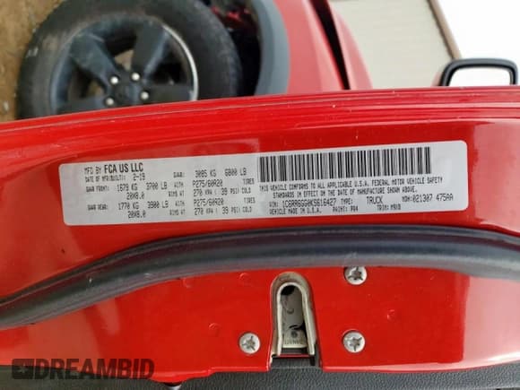 ✅ 2019 Ram 1500 Warlock • VIN: 1C6RR6GG0KS616427 • Lot: 59225705. Wystawiony na Copart z przebiegiem 102 263 mil. Bezpłatny archiwum sprzedaży aukcyjnych z USA i szczegółowy raport historii pojazdu na DreamBid. Zdjęcie 13.