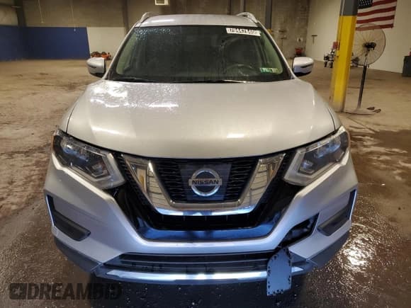 ✅ 2017 Nissan Rogue SV • VIN: KNMAT2MV1HP571397 • Lot: 70447845. Listed on Copart with 49,214 mi. Free auction sales archive from the USA and detailed vehicle history report at DreamBid. Image 5.