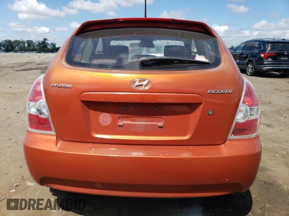 ✅ 2010 Hyundai Accent GS • VIN: KMHCM3AC0AU157643 • Лот: 68151095. Опубликован ранее на Copart с пробегом 198 898 миль. Бесплатный доступ к архиву аукционных продаж из США и подробный отчёт об истории автомобиля на DreamBid. Изображение 6.