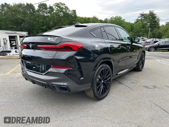 ✅ 2021 BMW X6 sDrive40i • VIN: 5UXCY4C06M9H65435 • Lot: 62893125. Wystawiony na Copart z przebiegiem 39 252 mil. Bezpłatny archiwum sprzedaży aukcyjnych z USA i szczegółowy raport historii pojazdu na DreamBid. Zdjęcie 3.