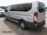 ✅ 2015 Ford Transit XL • VIN: 1FMZK1YM2FKA95295 • Lot: 43346734. Wystawiony na IAAI z przebiegiem 207 411 mil. Bezpłatny archiwum sprzedaży aukcyjnych z USA i szczegółowy raport historii pojazdu na DreamBid. Zdjęcie 3.