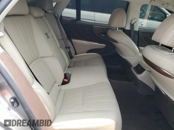 ✅ 2019 Lexus LS 500 • VIN: JTHC51FF0K5006854 • Lot: 59054025. Wystawiony na Copart z przebiegiem 59 267 mil. Bezpłatny archiwum sprzedaży aukcyjnych z USA i szczegółowy raport historii pojazdu na DreamBid. Zdjęcie 10.