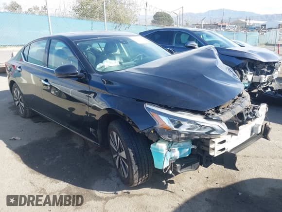 ✅ 2020 Nissan Altima SL • VIN: 1N4BL4EV9LC162827 • Lot: 43644448. Wystawiony na IAAI z przebiegiem 72 690 mil. Bezpłatny archiwum sprzedaży aukcyjnych z USA i szczegółowy raport historii pojazdu na DreamBid. Zdjęcie 1.
