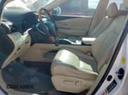 ✅ 2011 Lexus RX 350 • VIN: 2T2ZK1BA6BC054601 • Lot: 57936615. Wystawiony na Copart z przebiegiem 241 152 mil. Bezpłatny archiwum sprzedaży aukcyjnych z USA i szczegółowy raport historii pojazdu na DreamBid. Zdjęcie 7.