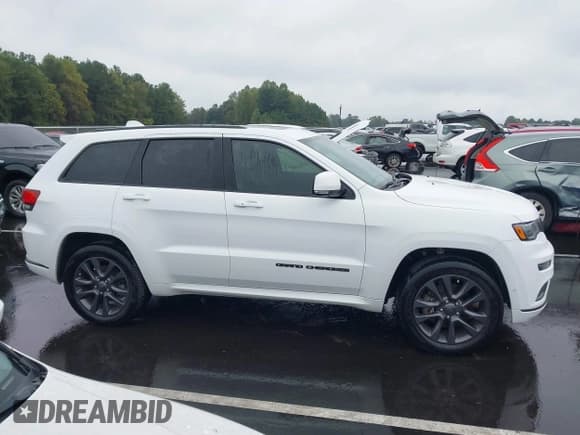✅ 2018 Jeep Grand Cherokee High Altitude • VIN: 1C4RJFCT6JC222684 • Lot: 43308148. Listed on IAAI with 109,399 mi. Free auction sales archive from the USA and detailed vehicle history report at DreamBid. Image 13.