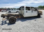 ✅ 2006 Chevrolet Silverado 1500 • VIN: 1GBJC33D66F164861 • Lot: 55759755. Wystawiony na Copart z przebiegiem Nie podano. Bezpłatny archiwum sprzedaży aukcyjnych z USA i szczegółowy raport historii pojazdu na DreamBid. Zdjęcie 3.