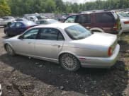 ✅ 2006 Jaguar XJ Vanden Plas • VIN: SAJWA82B46SG49807 • Лот: 58930685. Опубликован ранее на Copart с пробегом 116 710 миль. Бесплатный доступ к архиву аукционных продаж из США и подробный отчёт об истории автомобиля на DreamBid. Изображение 2.