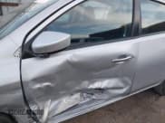 ✅ 2018 Nissan Versa SV • VIN: 3N1CN7AP5JL860227 • Lot: 43692691. Listed on IAAI with 63,327 mi. Free auction sales archive from the USA and detailed vehicle history report at DreamBid. Image 6.