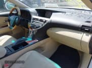 ✅ 2011 Lexus RX 350 • VIN: 2T2BK1BA2BC113810 • Lot: 42757291. Wystawiony na IAAI z przebiegiem 138 656 mil. Bezpłatny archiwum sprzedaży aukcyjnych z USA i szczegółowy raport historii pojazdu na DreamBid. Zdjęcie 5.